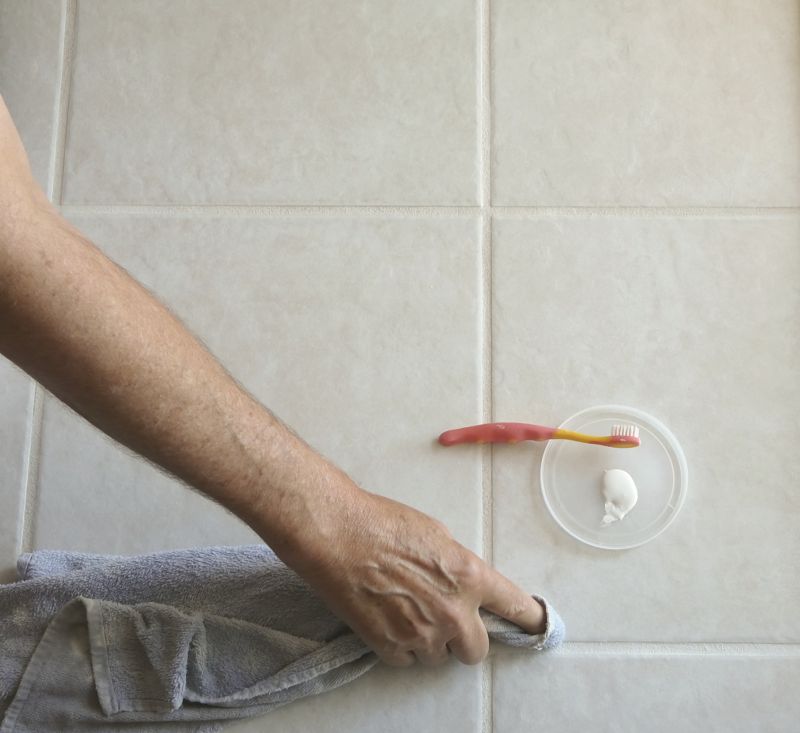 Bathroom Grout Cleaning